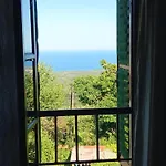 Entre Et Montagne Hébergement de vacances *